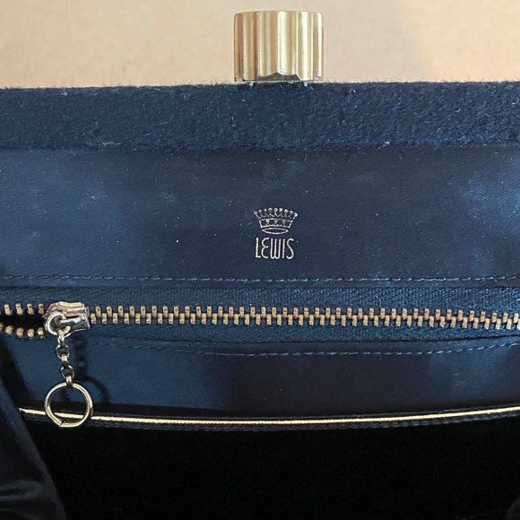 Chic Black Satchel Bag - Picture 3 of 9